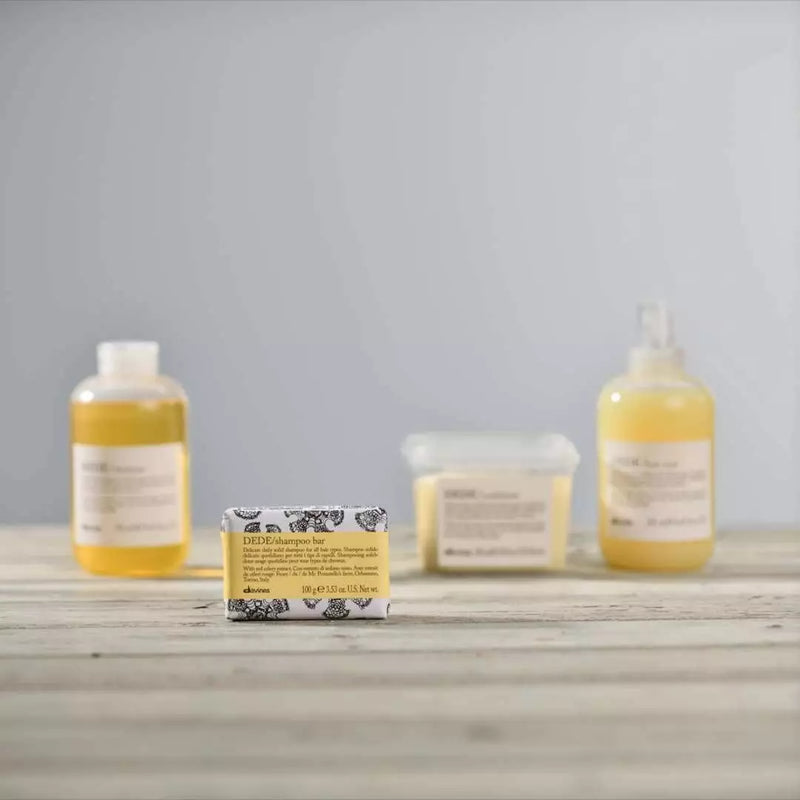 Davines DEDE Shampoo Bar with Case